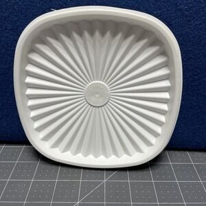 Vintage Tupperware Servalier Square Replacement Lid Seal 841-2 White 6"